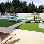 Διαμέρισμα 1 Bedroom Chaves, Praceta Vitorino Nemesio, Αλμπουφέιρα