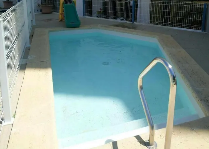 1 Bedroom Chaves, Praceta Vitorino Nemesio, *