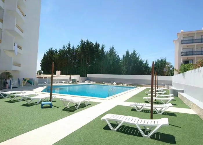 1 Bedroom Chaves, Praceta Vitorino Nemesio, *