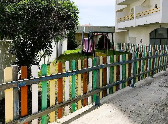1 Bedroom Chaves, Praceta Vitorino Nemesio, *