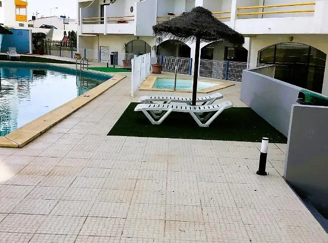 1 Bedroom Chaves, Praceta Vitorino Nemesio, * Albufeira