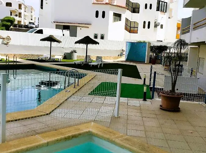 Apartamento 1 Bedroom Chaves, Praceta Vitorino Nemesio, *