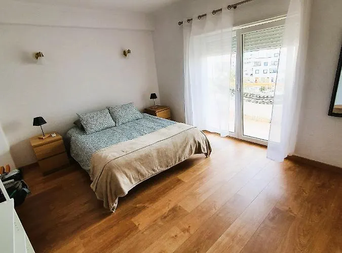 1 Bedroom Chaves, Praceta Vitorino Nemesio,